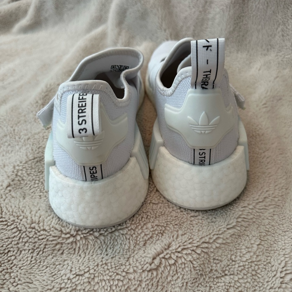 Adidas NMD R1 Sneakers - Picture 6 of 8